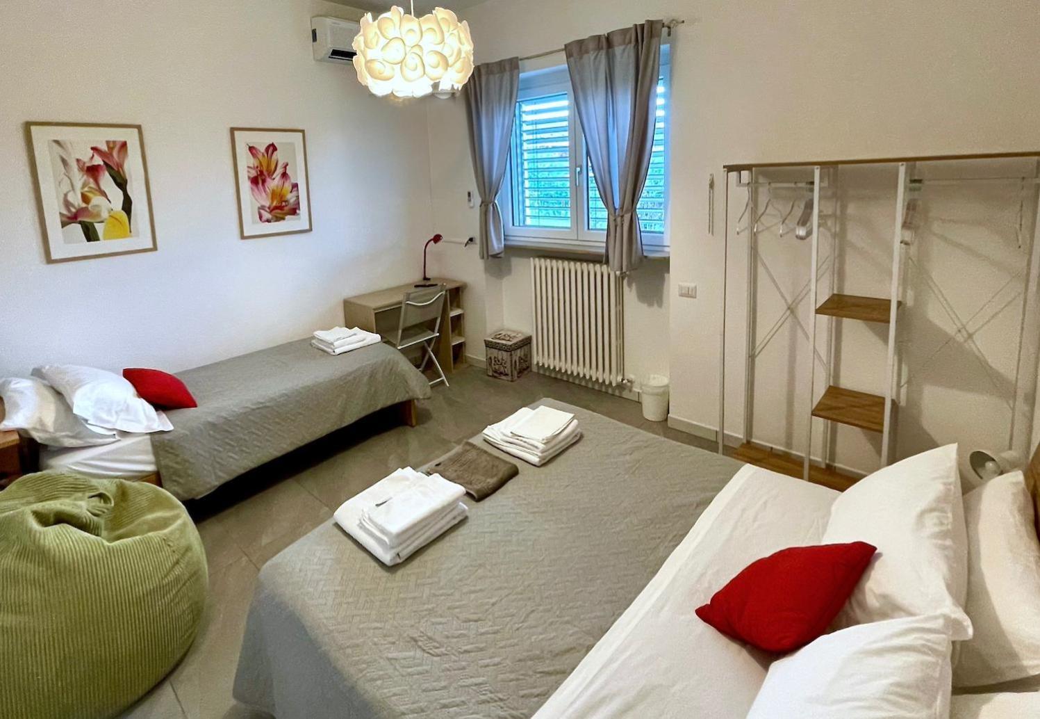 Domus 190 Rooms バレーゼ エクステリア 写真